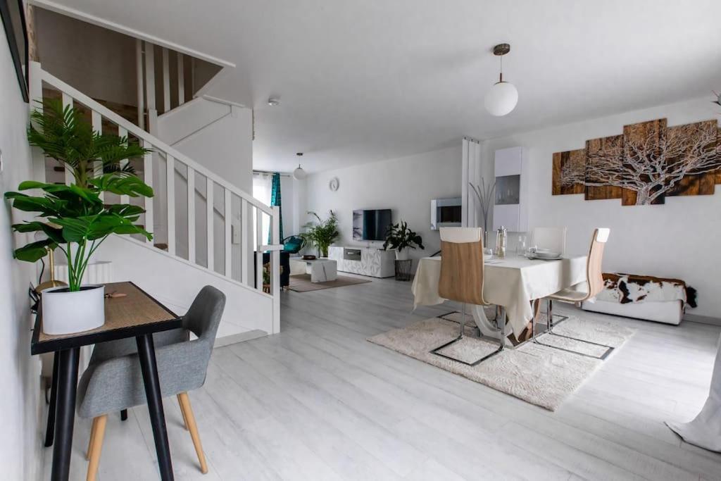 Forest Chic : Maison San Marina Daire Parmain Dış mekan fotoğraf